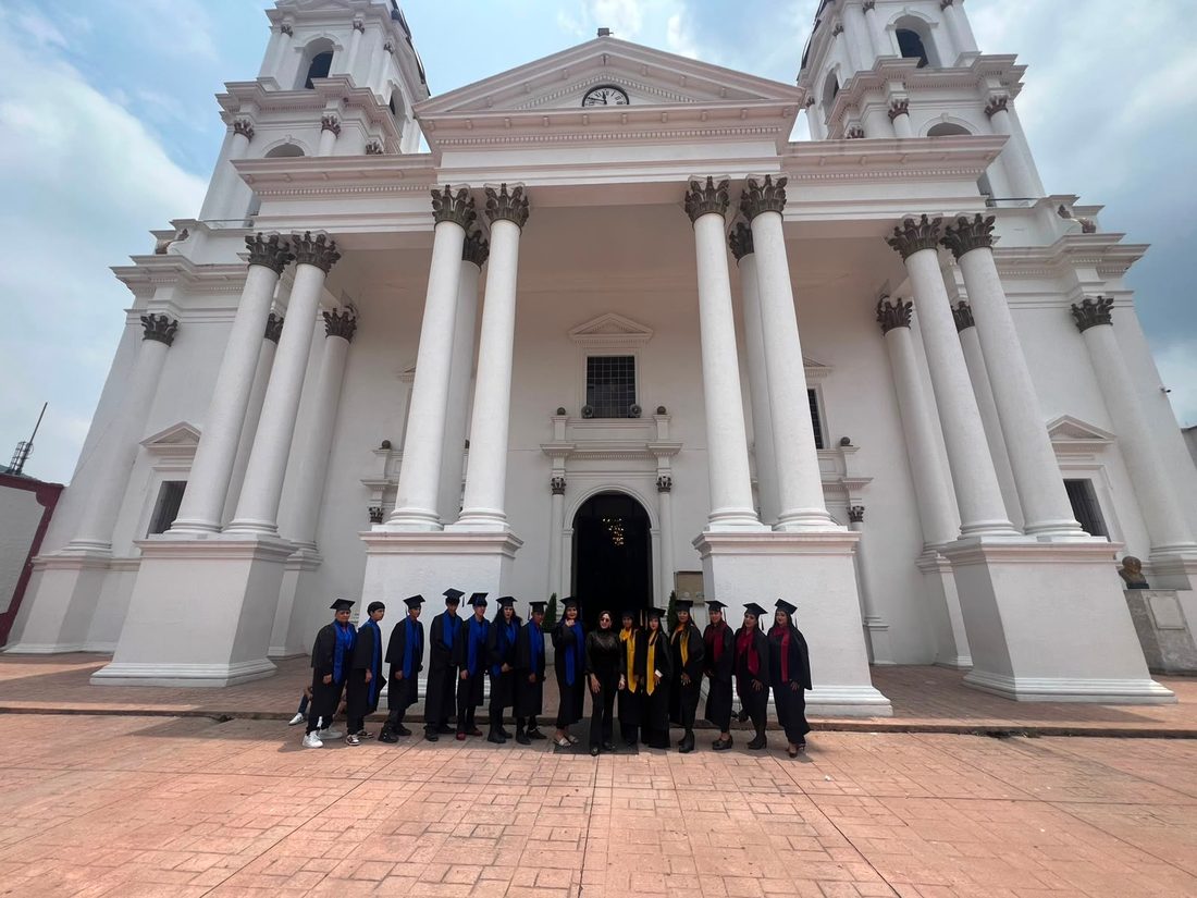 Generación 2026 en su graduación